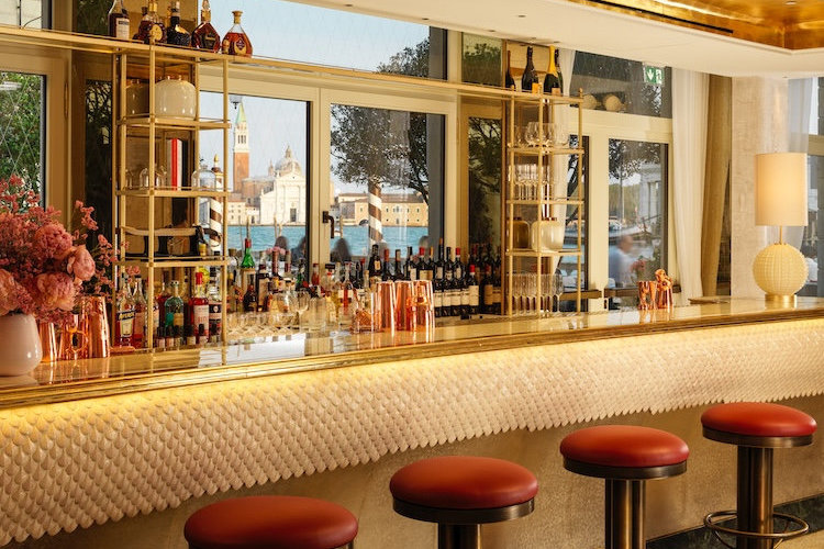 st regis venice bar